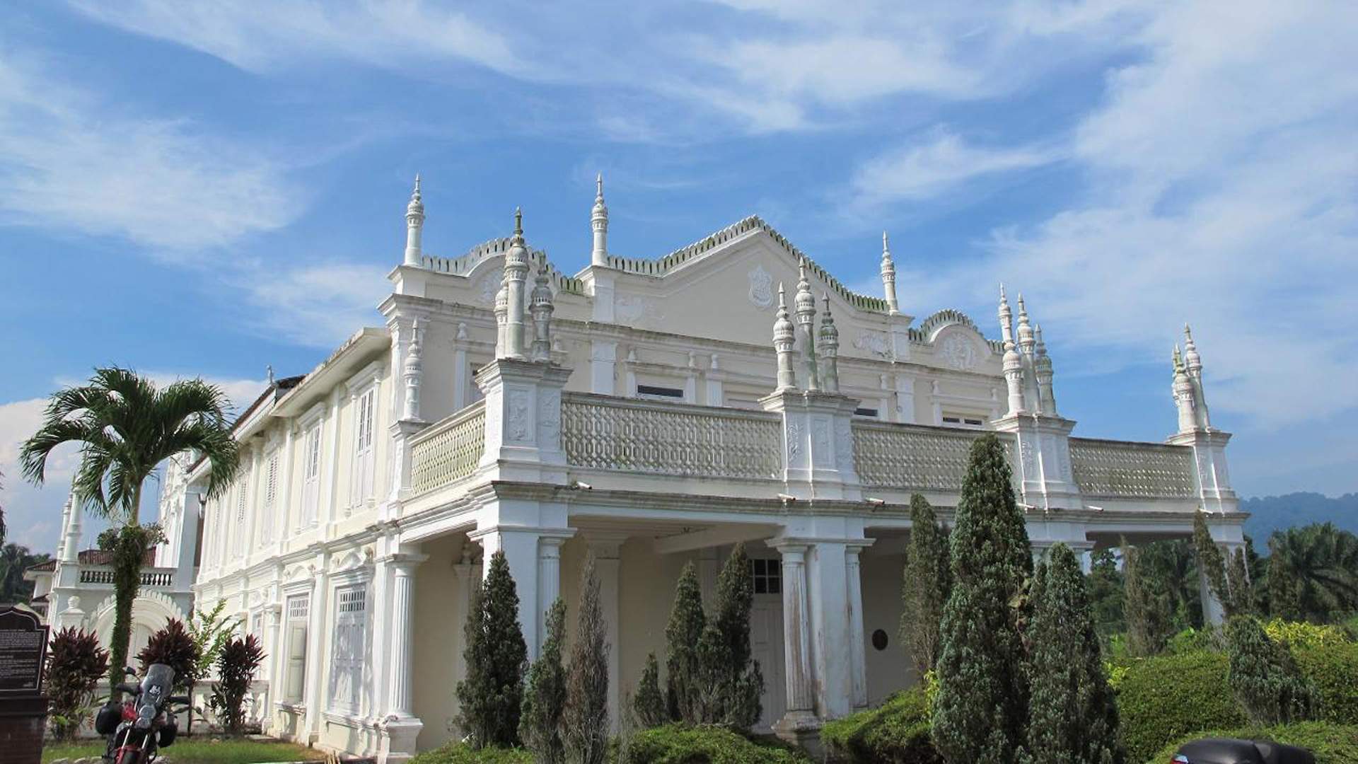 Istana Bkt Jugra